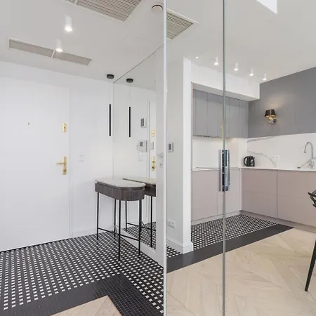 Augustianska - Private Parking - Kazimierz District Krakov